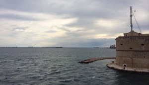 vista del porto di Taranto